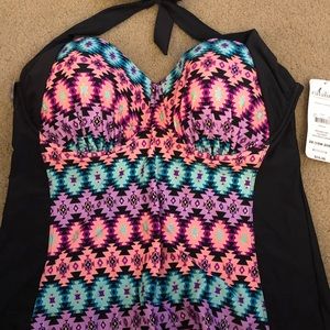 NEW Women’s Catalina bathing suit 2X 18w-20w